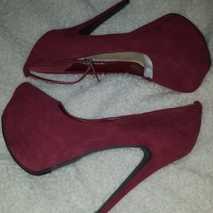 Rouen burgundy heel